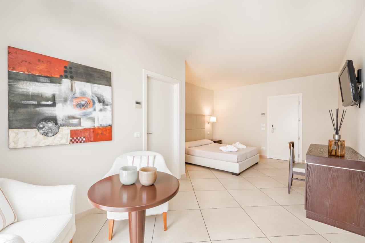 Hotel & Residence Exclusive Marina Di Carrara Εξωτερικό φωτογραφία