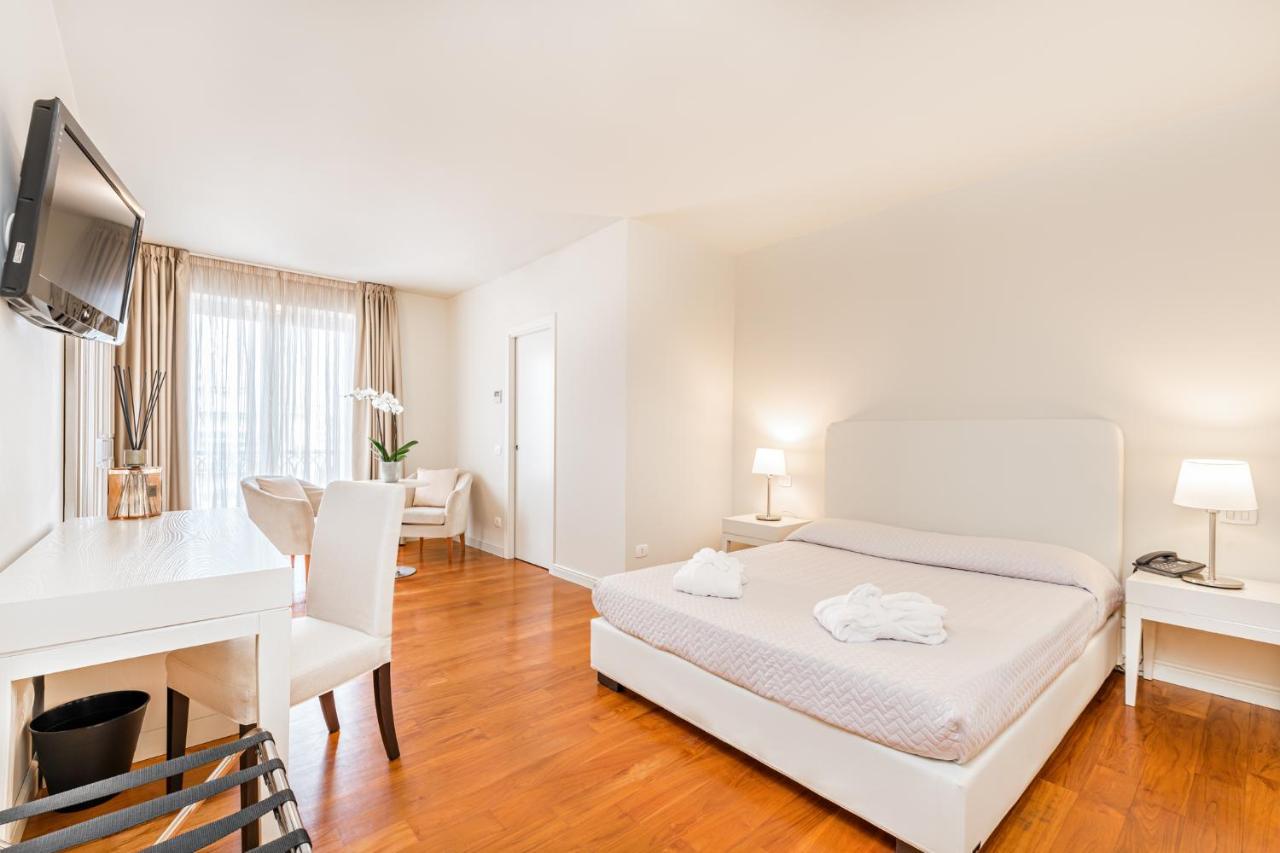 Hotel & Residence Exclusive Marina Di Carrara Εξωτερικό φωτογραφία