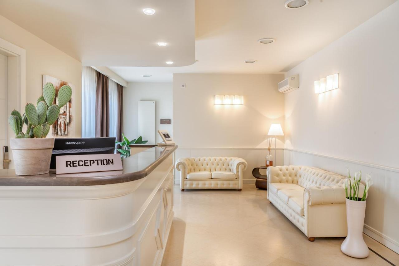 Hotel & Residence Exclusive Marina Di Carrara Εξωτερικό φωτογραφία