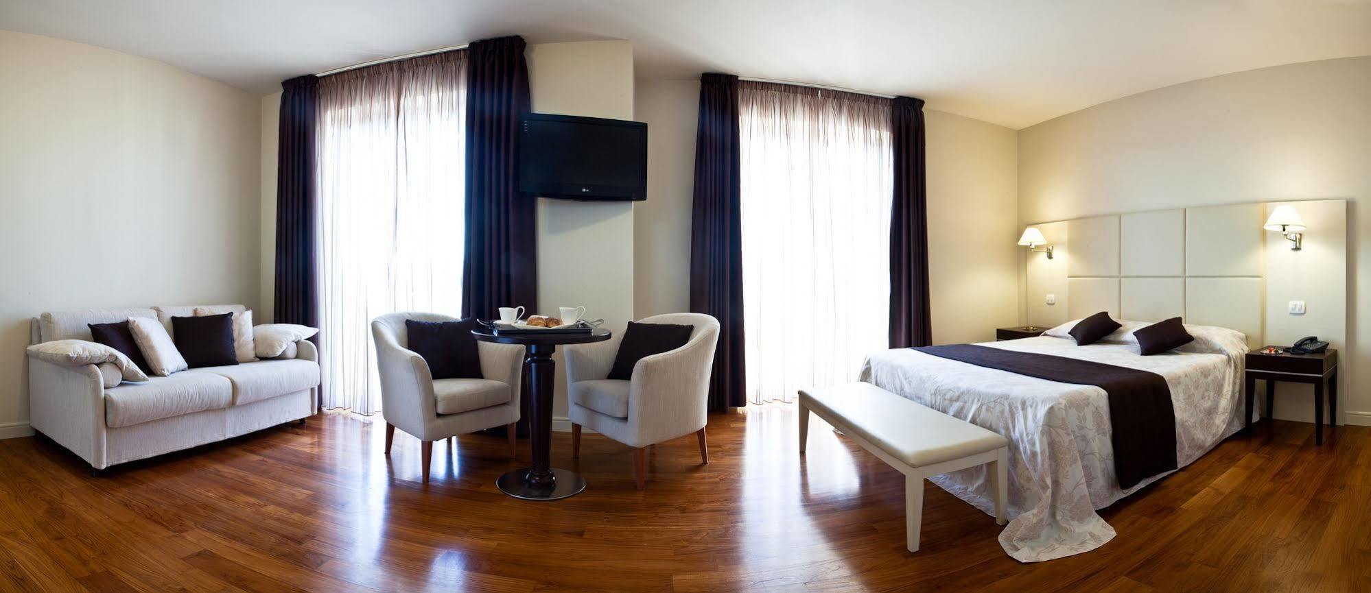Hotel & Residence Exclusive Marina Di Carrara Εξωτερικό φωτογραφία